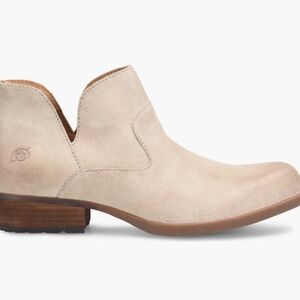 Brand new. In box. Cream Born bootie “Beth zip”.